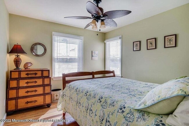 Photo - 2023 Bay Blvd