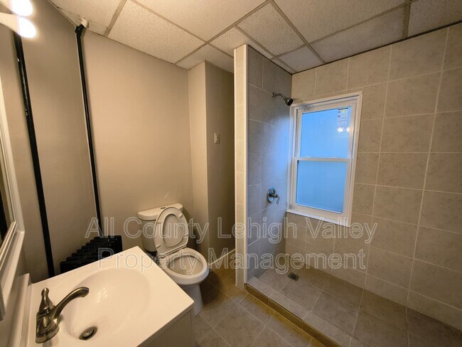 Photo - 365 E Prospect St