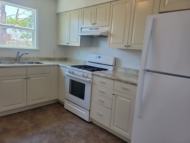 Photo - 1316 High St