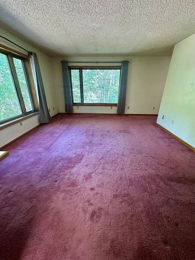 Photo - ALL UTILITIES INCLUDED! Spacious 1 Bed, 1 Bath Unit