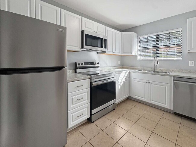 Photo - Recently Renovated Condo in Lake Lanier Community Unit D