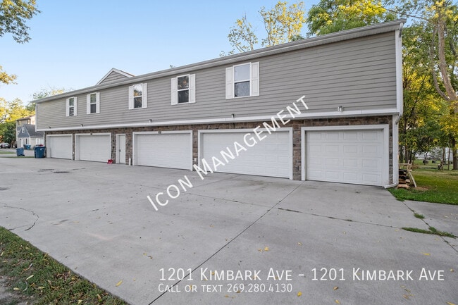 Photo - 1201 Kimbark Ave