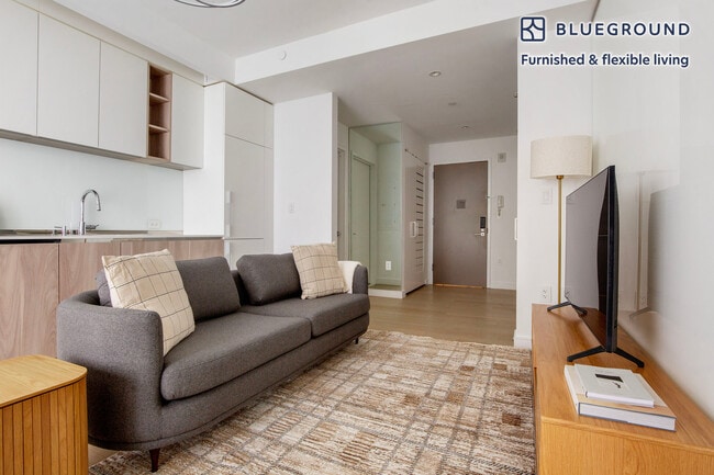 Photo - 572 11th Ave Unidad SI FL6-ID1512