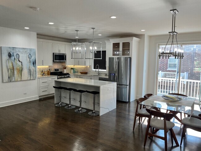 Photo - 8146 Lincoln Ave