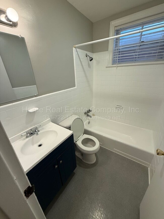 805 W End Blvd Unit B-4