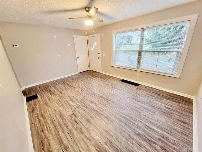 Photo - 1504 Harvard St