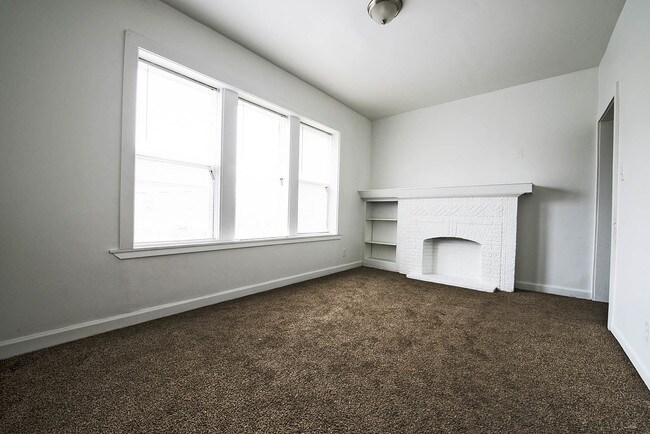 Photo - 1115 S Karlov Ave