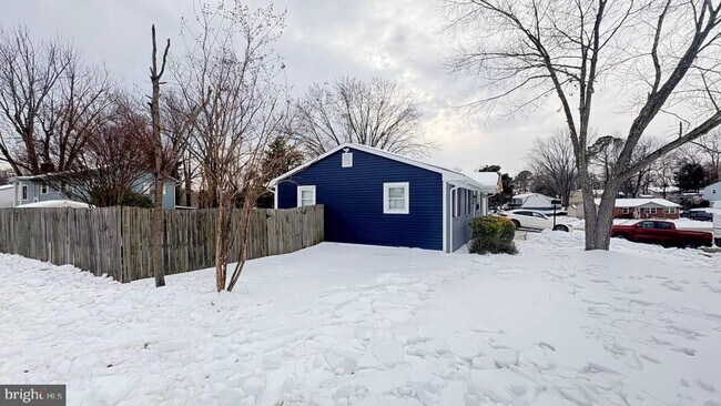 Photo - 13223 Hawthorn Ln