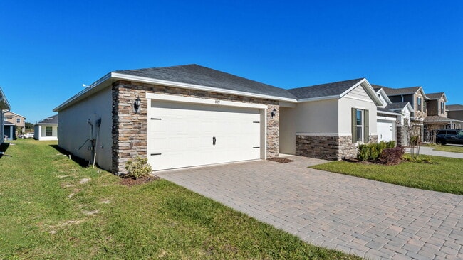 Photo - 809 Wedgewood St