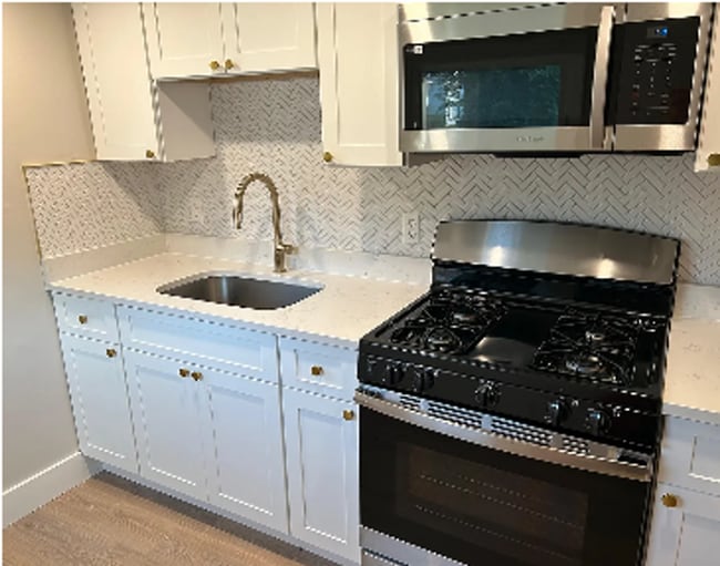 Photo - 2 Dupont Cir Unit 4