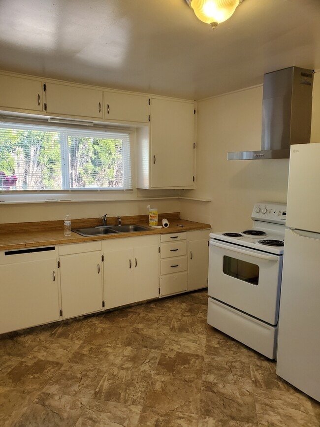 315 Gilbert Ave