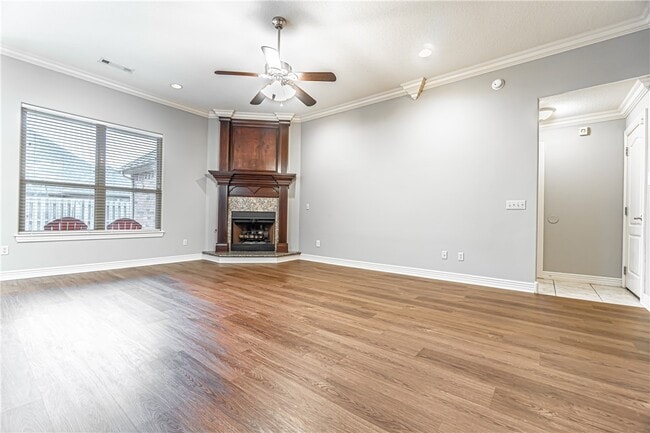 Photo - 1141 Torbay Trce