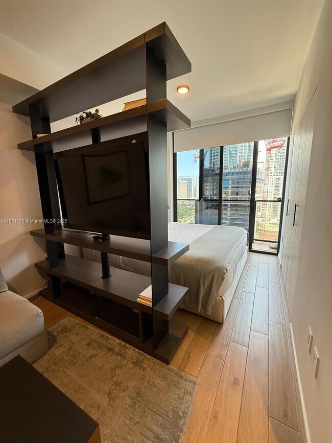 Photo - 398 NE 5th St