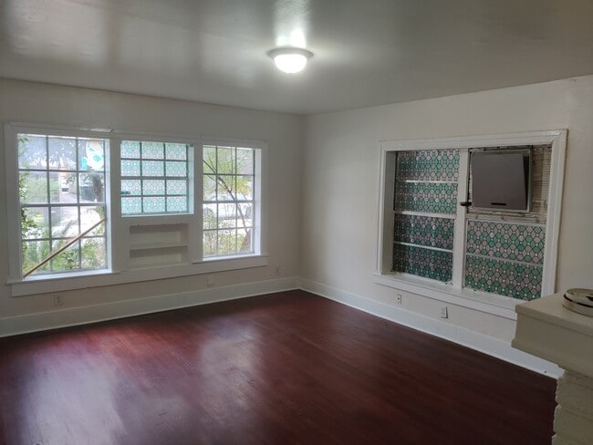 Photo - 2427 Hazard St Unit 1