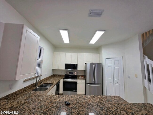 Photo - 14708 Sutherland Ave