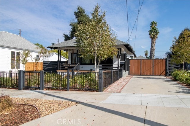 Photo - 317 Alvarado St House