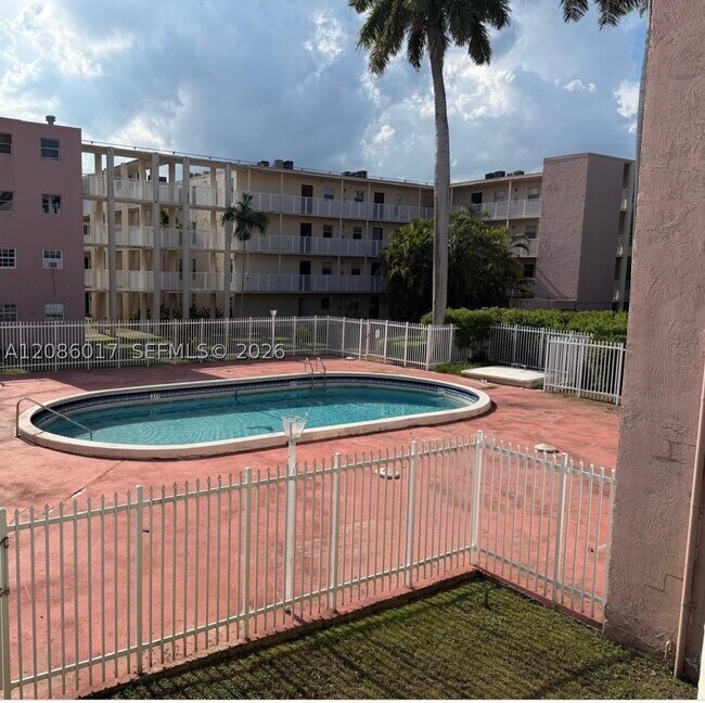 Photo - 2800 NW 56th Ave Unit 403