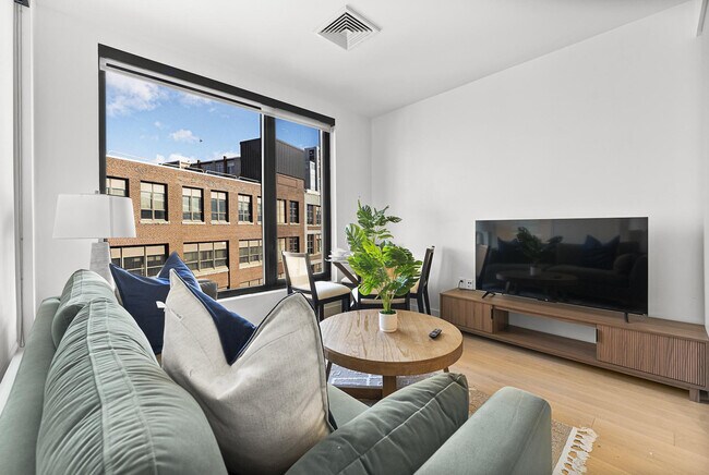 Photo - 35 W 2nd St Unidad ID1240283P