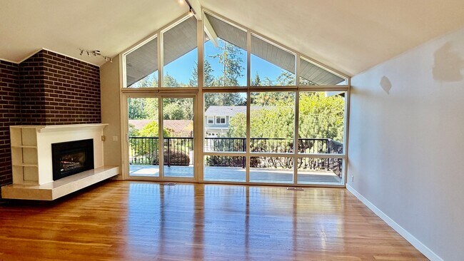 Photo - Spacious 4BR Bellevue Home with A/C, Office & Private Yard Near Microsoft