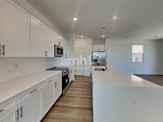 Photo - 4296 Halo Hollyhock St