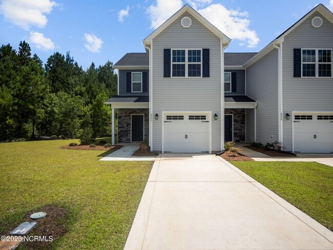 Photo - 227 Verrazzano Ln