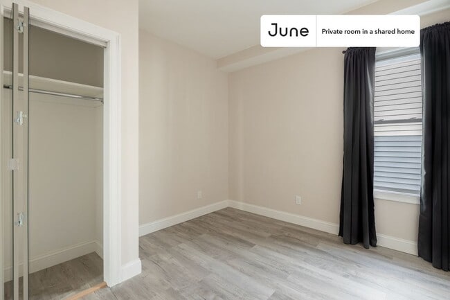 Photo - Room in Shared 5 bed/2 bath home Unidad C