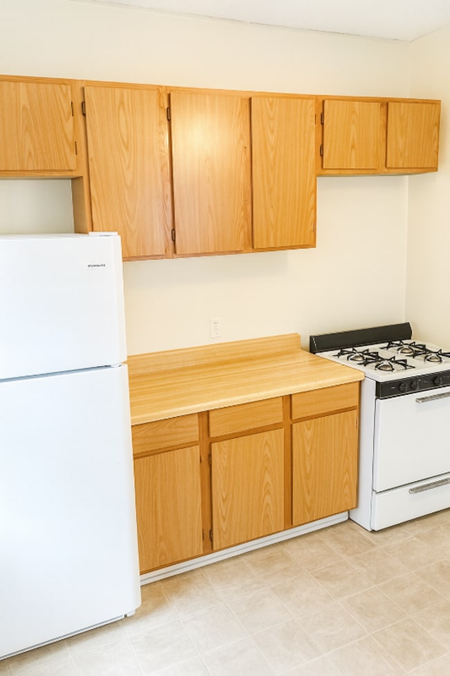 Photo - 746-748 Smith Ave S Unit 748