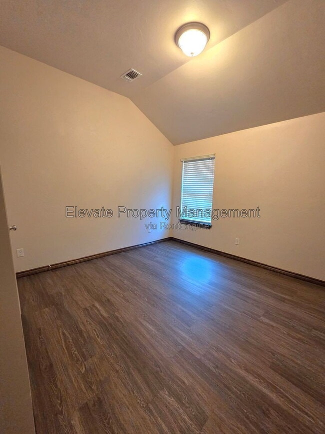 Photo - 2300 Starwood Wy
