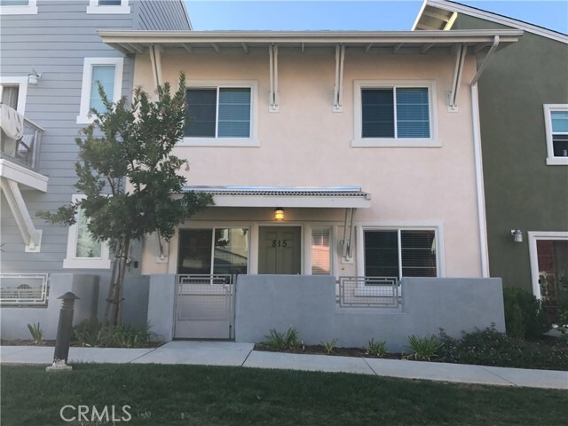 Photo - 815 Humbert Ave