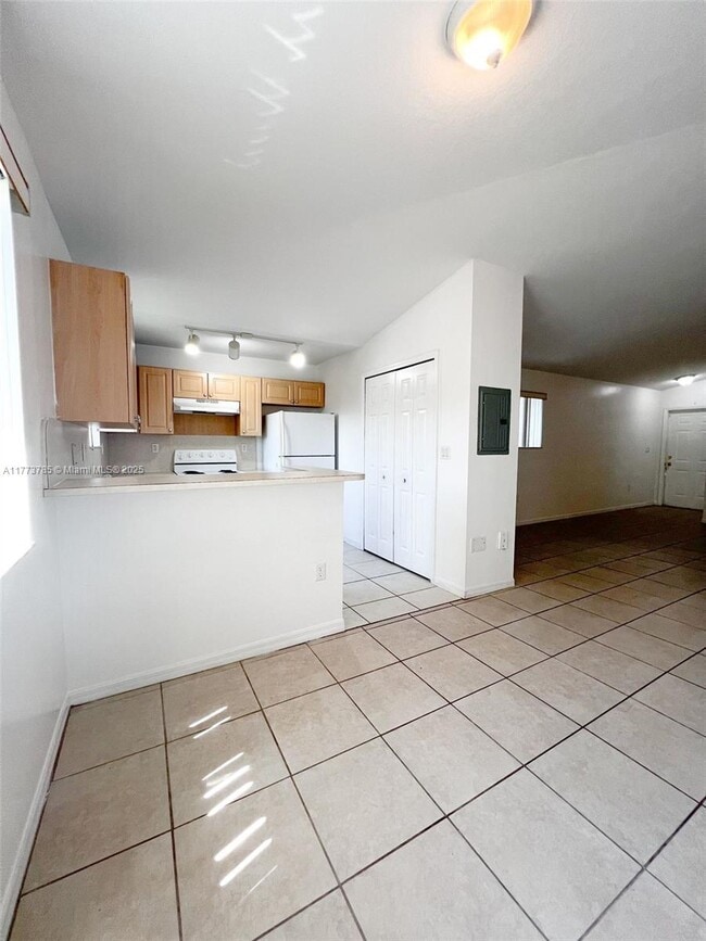 Photo - 2910 SE 12th Rd Unit 206-29