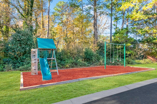 Country Club Apartments