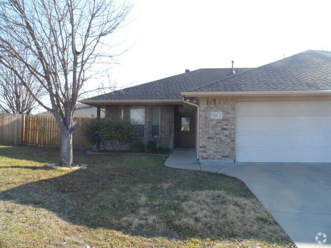 Building Photo - 1501 Sharron Ct Unit A Rental