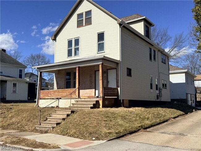 Building Photo - 1317 Plum St Unit Apt 1
