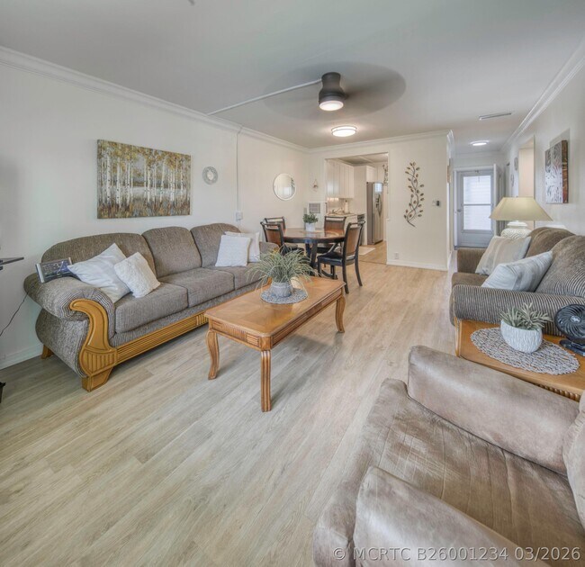 Photo - 2566 Garden Dr S
