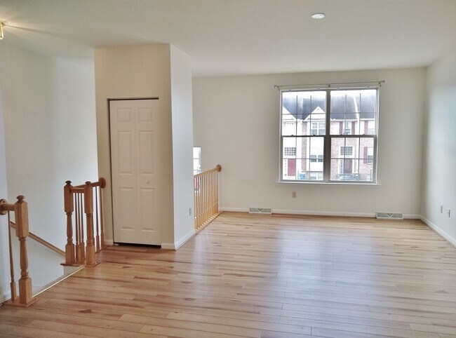 Photo - 3 Bed / 2 Bath Single Family Townhome