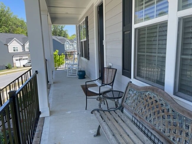 Photo - 1425 Barn Door Dr