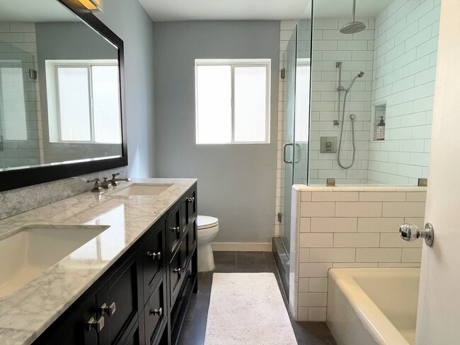 Photo - 404 San Vicente Blvd Unit 105