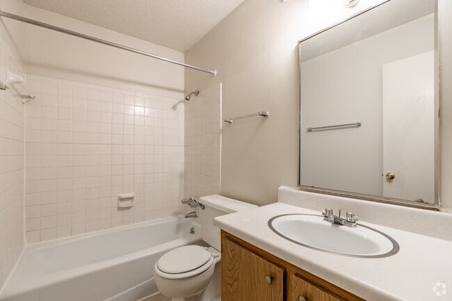 3BR, 2BA - 1405SF