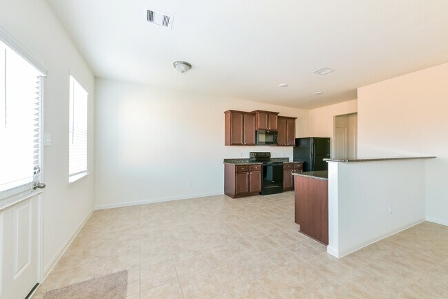 Photo - 26251 Bosch Dr