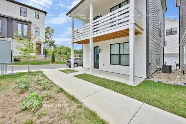 Photo - 647 Vernon Ave