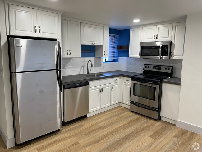 Building Photo - 1829 NW Lovejoy St Unit 110 Rental