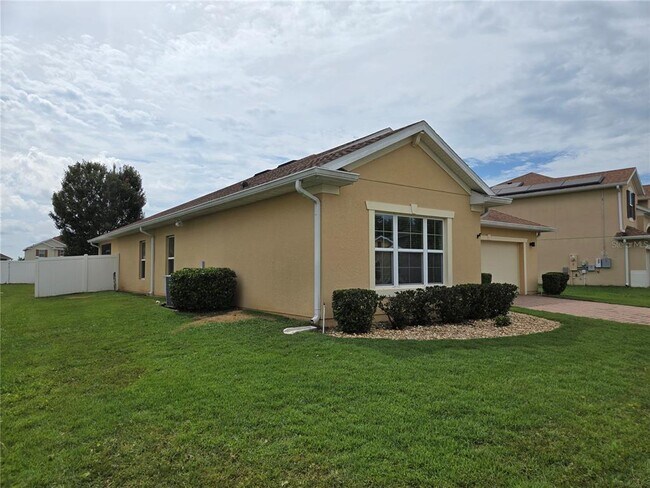 Photo - 2246 Waukegan Dr