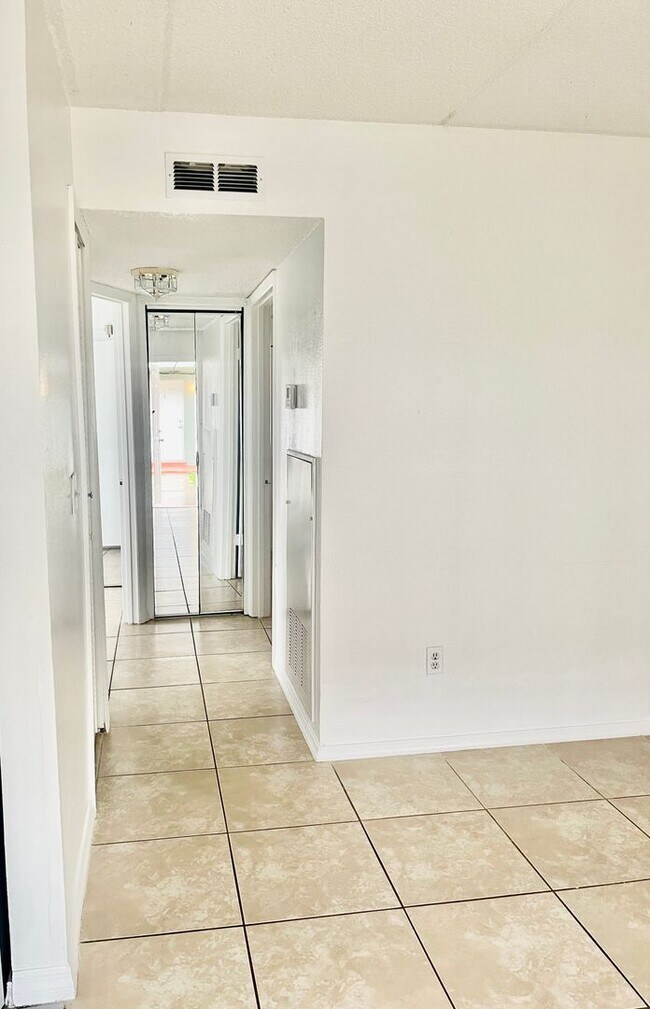 Photo - Palm Gardens - First Floor