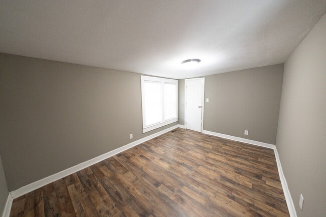 Photo - 1408 Katherine St NW