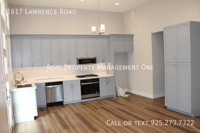 Photo - 1617 Lawrence Rd