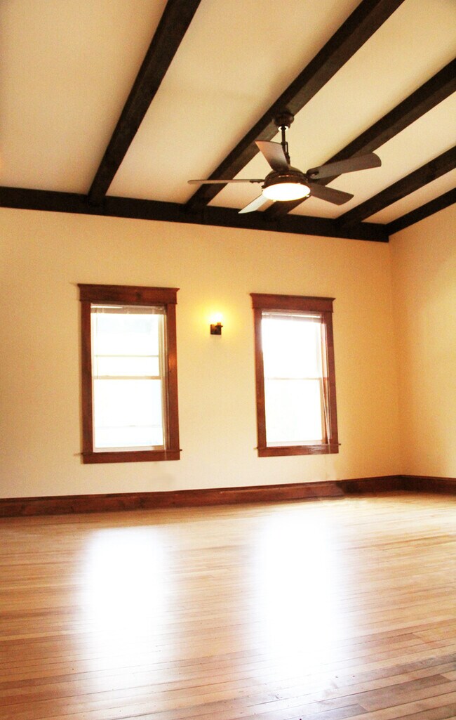 Photo - 411 Colchester Ave Unidad APT A