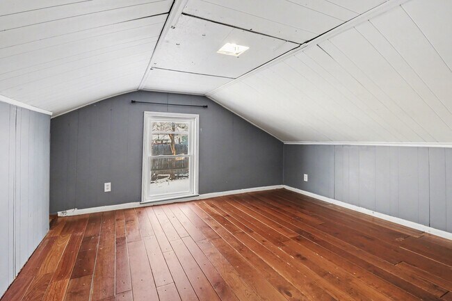 Photo - 417 E Maple Ave