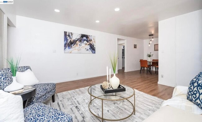 Photo - 2257 Edison Ave