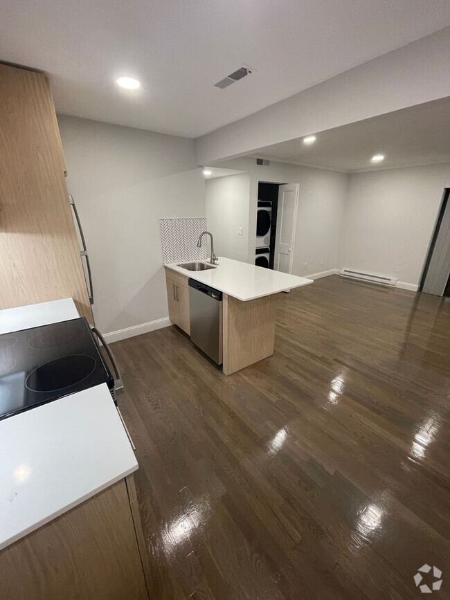 Building Photo - Modern 2bed + 2bath Chestnut Hill - Brookline Rental