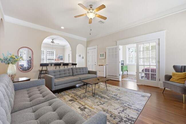 926 SW 2nd Ave Unit SI ID1606135P